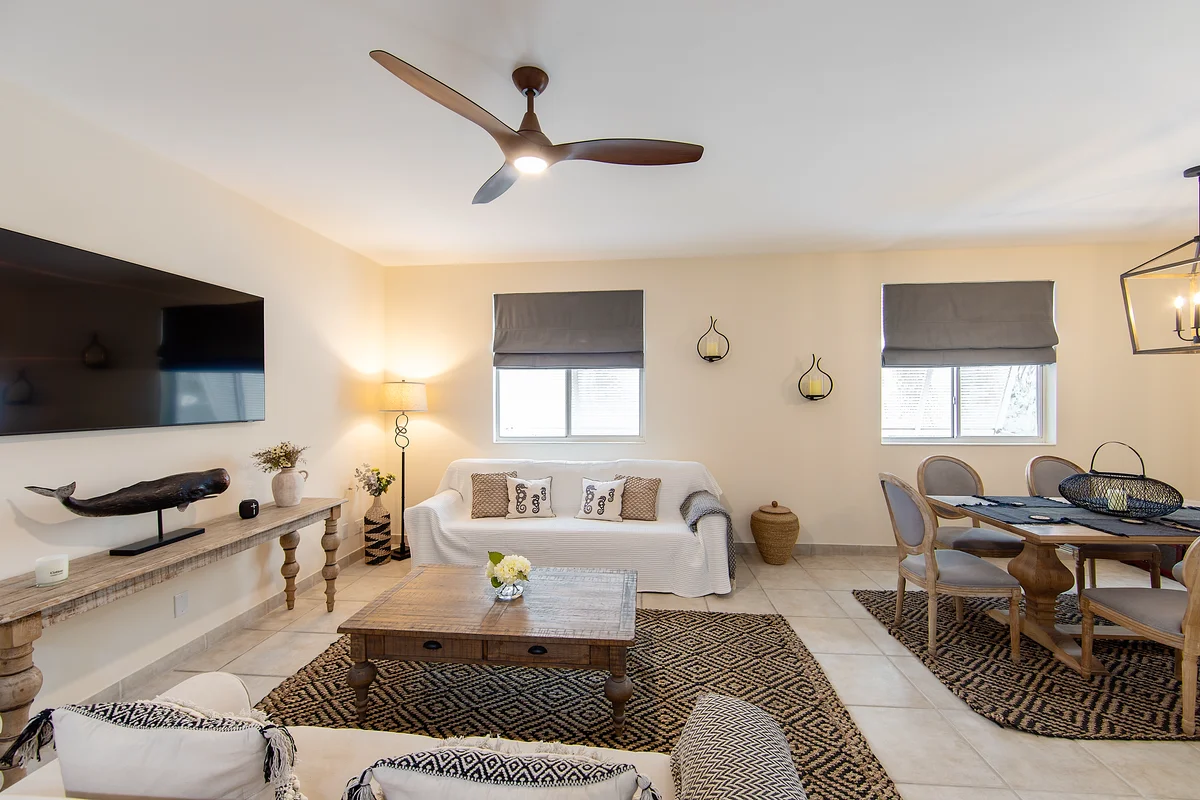 Ocean Harmony: interior