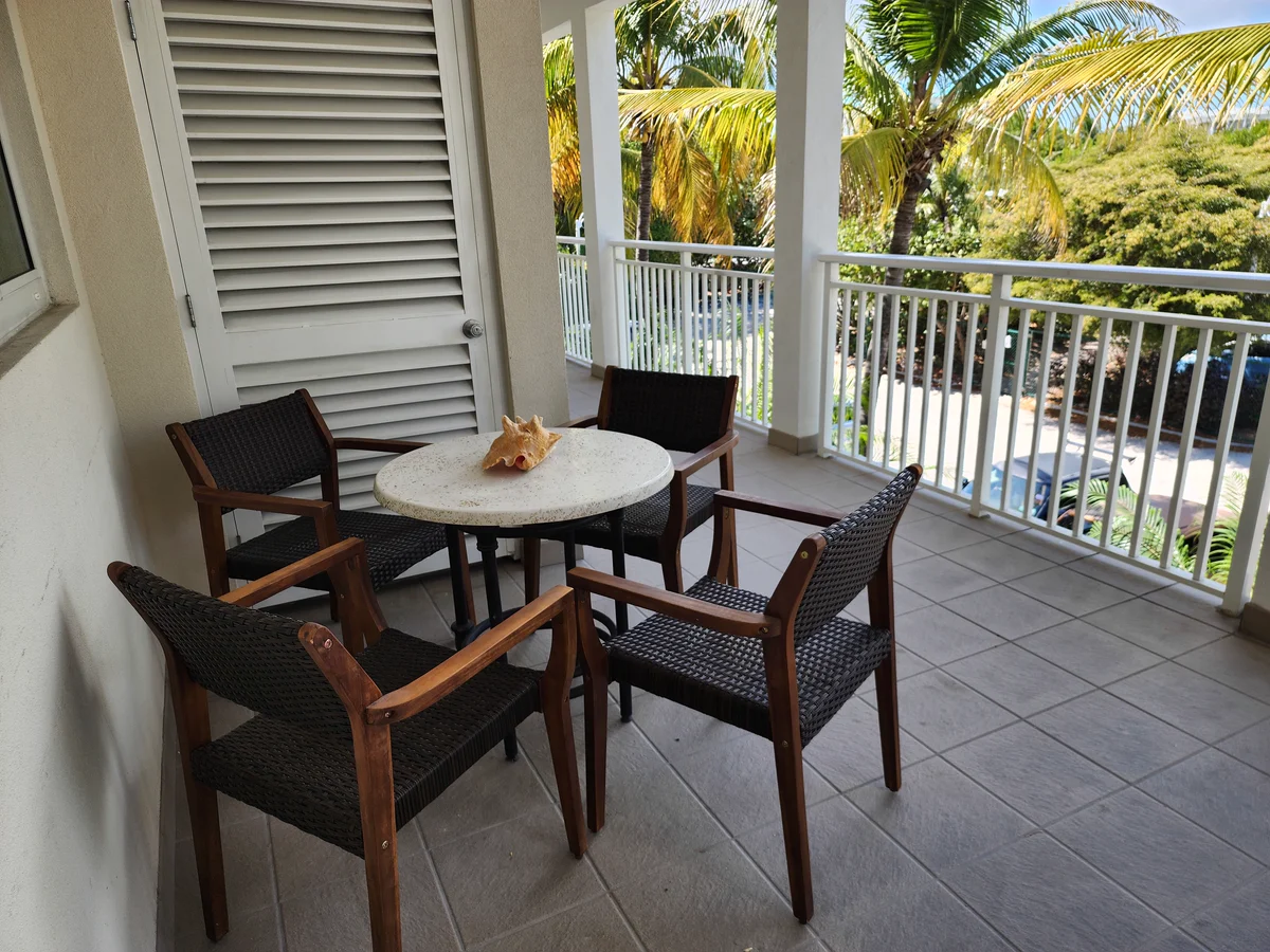 Ocean Harmony: Private balcony