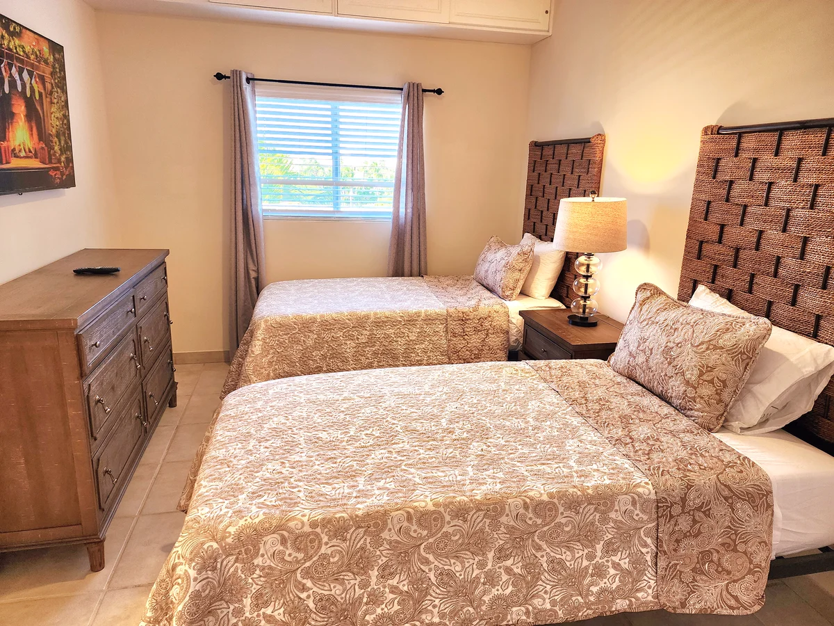 Ocean Melody: Bedroom 2 — twin